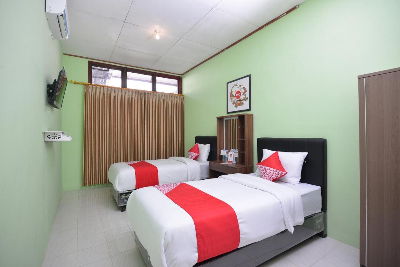 Super Oyo 1046 Omah Pathok Hotel Jogjacarta Exterior foto