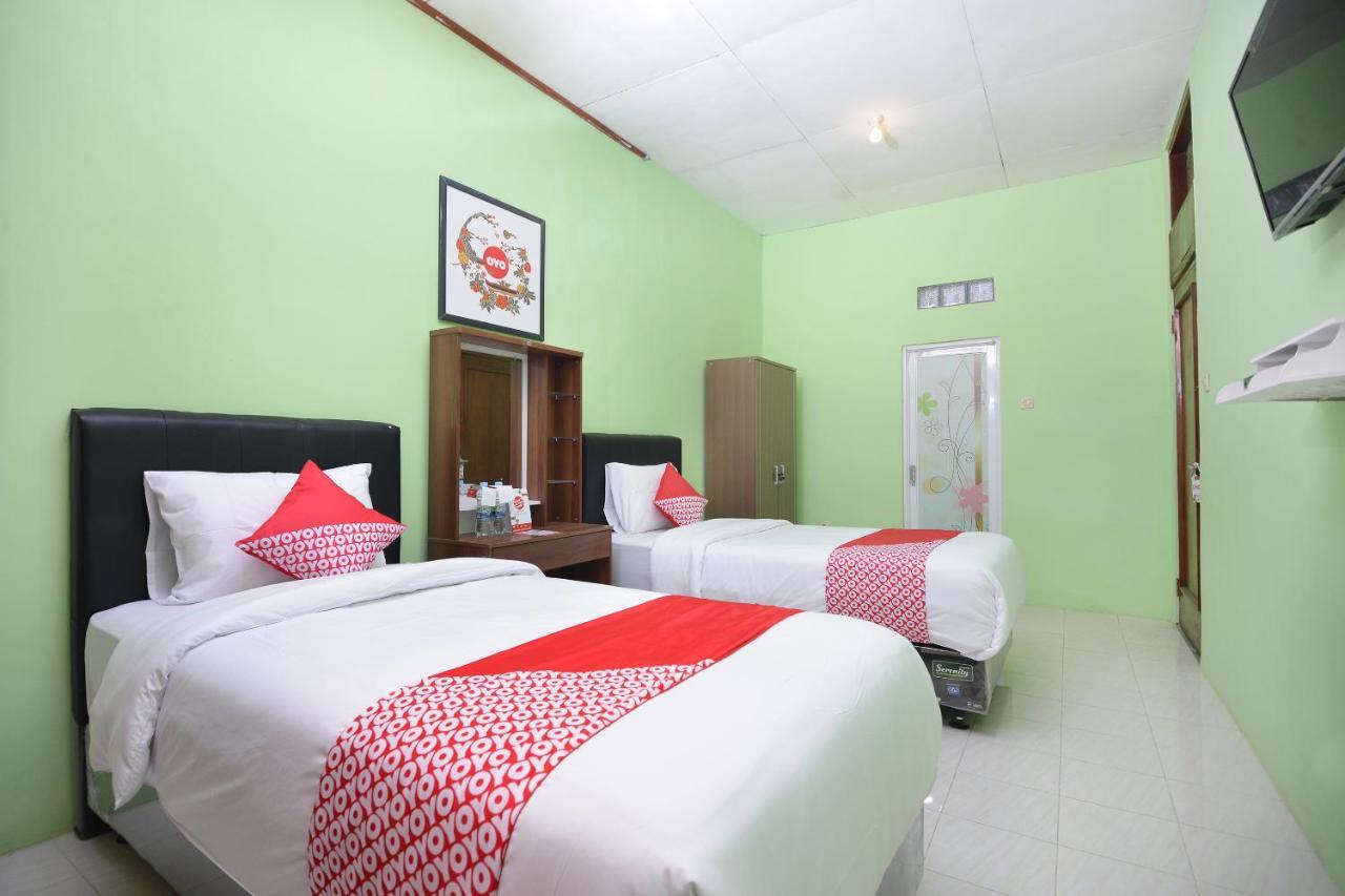 Super Oyo 1046 Omah Pathok Hotel Jogjacarta Exterior foto