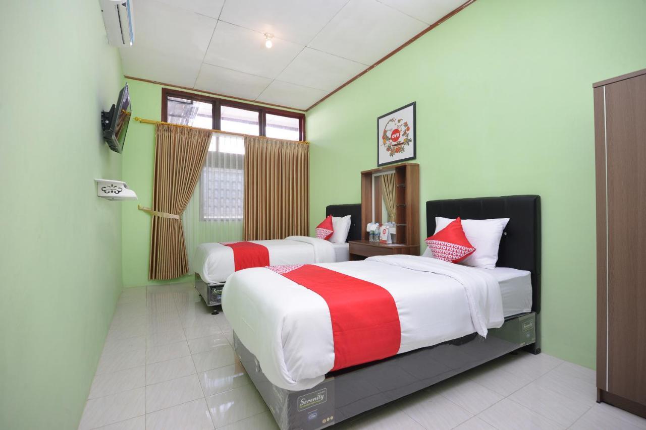 Super Oyo 1046 Omah Pathok Hotel Jogjacarta Exterior foto