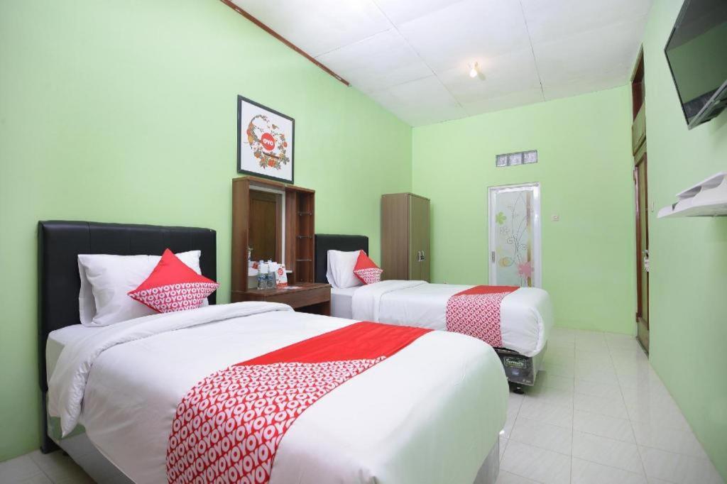 Super Oyo 1046 Omah Pathok Hotel Jogjacarta Exterior foto